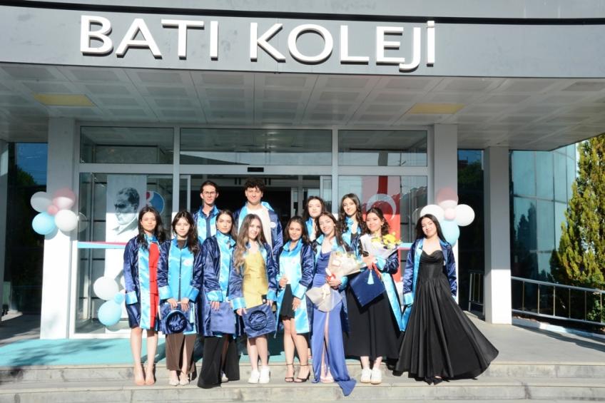 SINIF MEZUNİYET FOTOĞRAFLARI