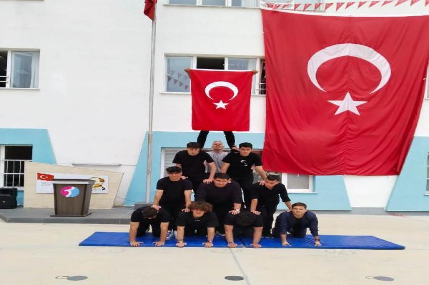 19 MAYIS ATATÜRK'Ü ANMA VE GENÇLİK SPOR BAYRAMI