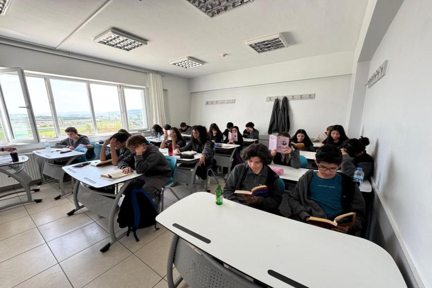 KİTAP OKUMA SAATİMİZ